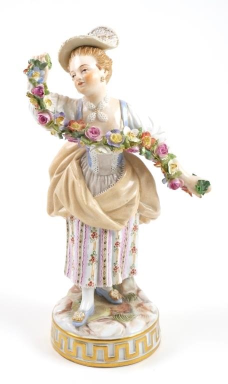 MEISSEN FIGURINE GIRL W GARLANDFirst quality 2a3e06