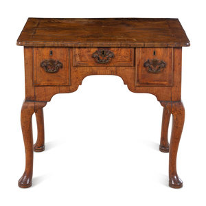 A George I Walnut Veneered Dressing 2a1f0f