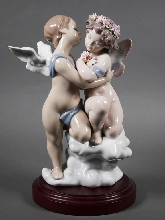 LLADRO PORCELAIN FIGURINE HEAVEN