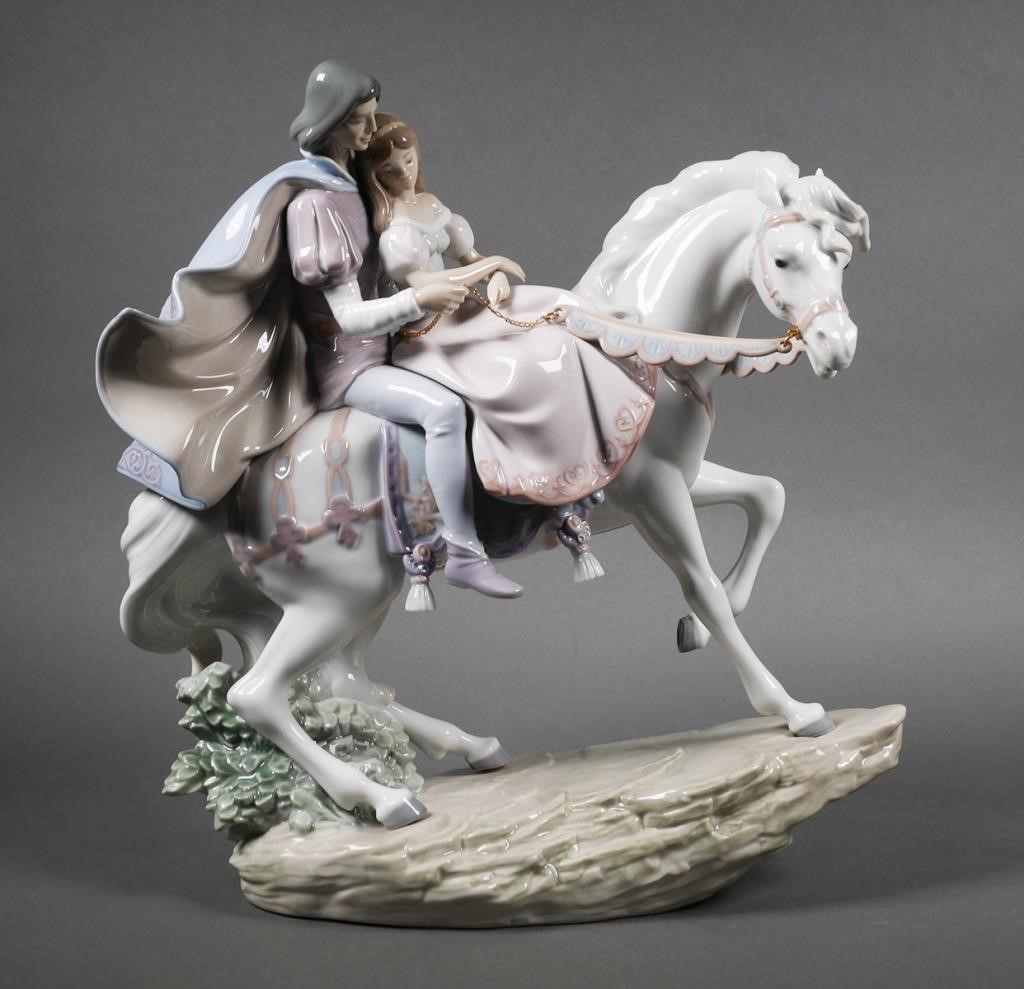 LLADRO PORCELAIN FIGURINE LOVE STORY