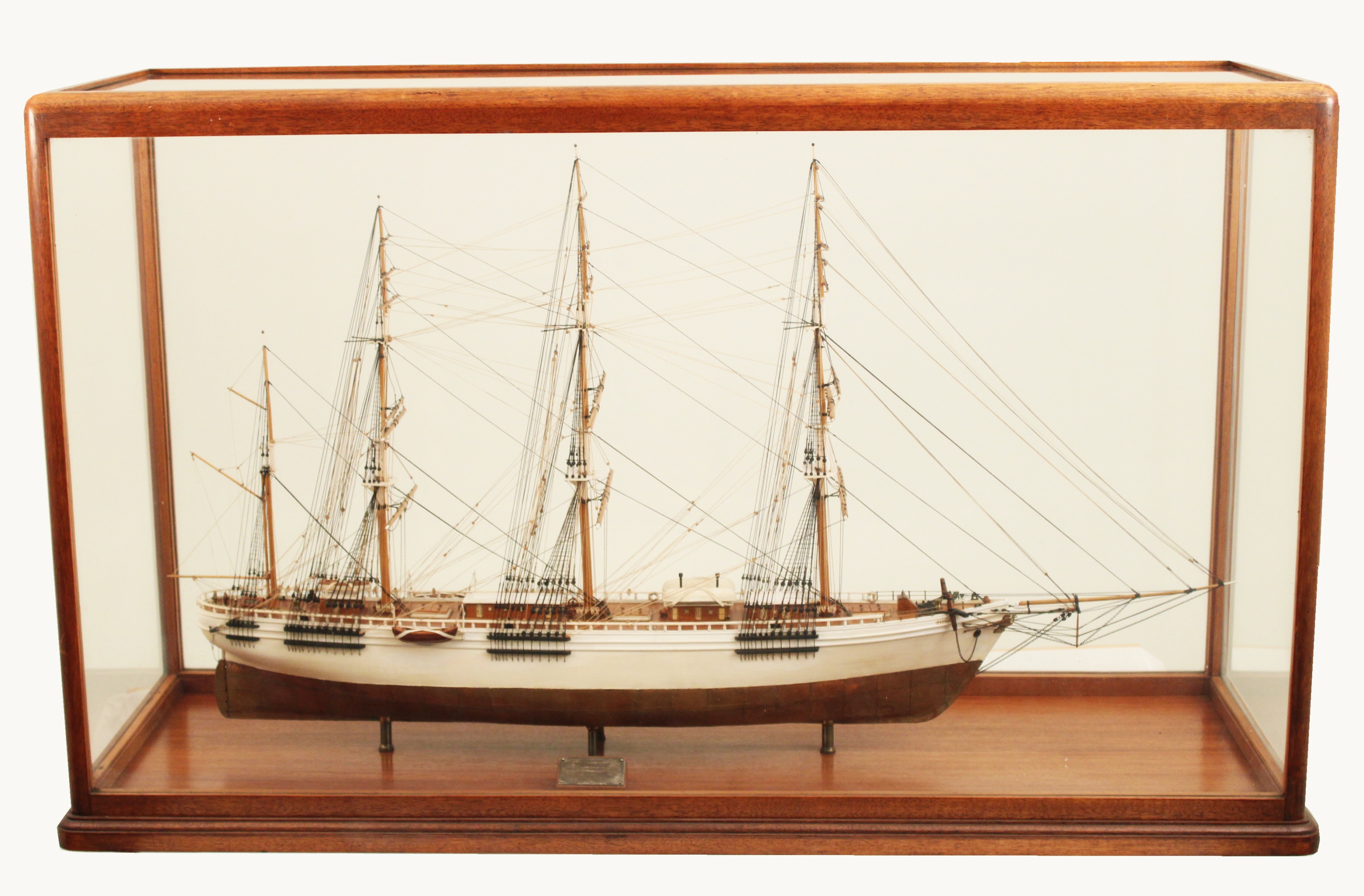 CUSTOM MAHOGANY CASED WOODEN SHIP 2a57bd