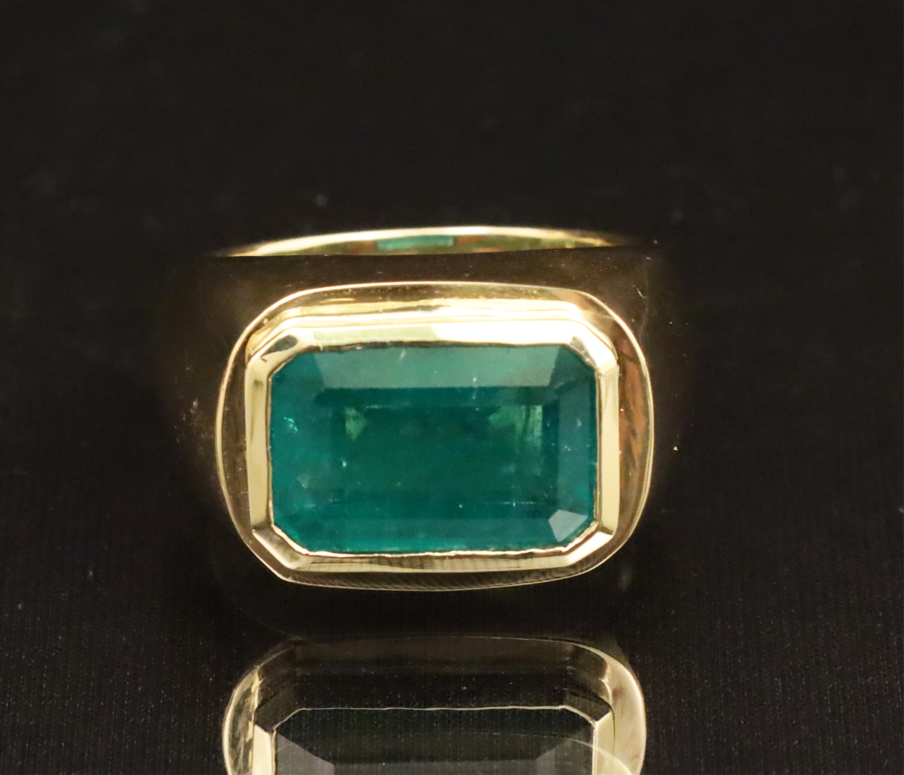 18K YELLOW GOLD 6 68 CT EMERALD 2a57fd
