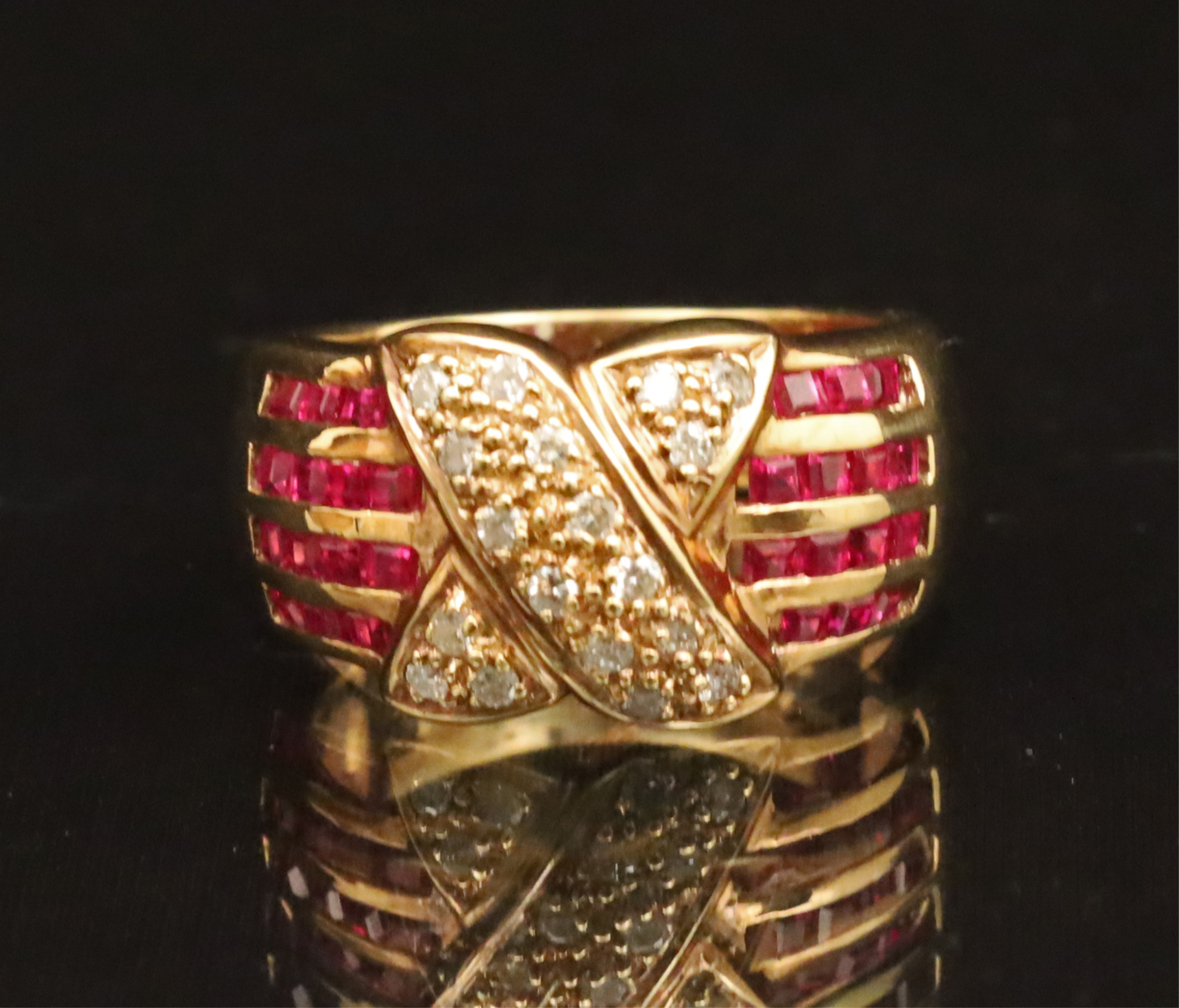 14K YG DIAMOND AND RUBY RING 14K