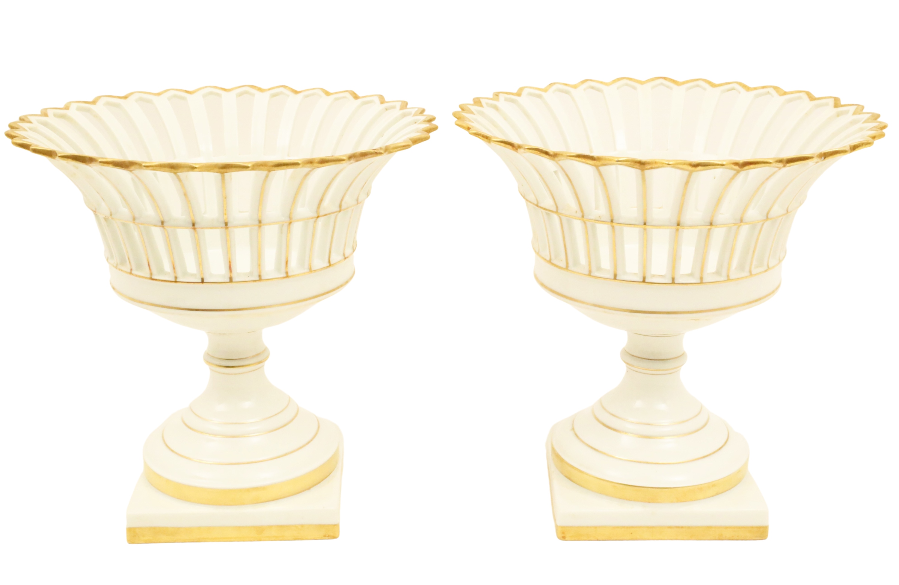 PR OF FRENCH STYLE PORCELAIN URNS 2a5831