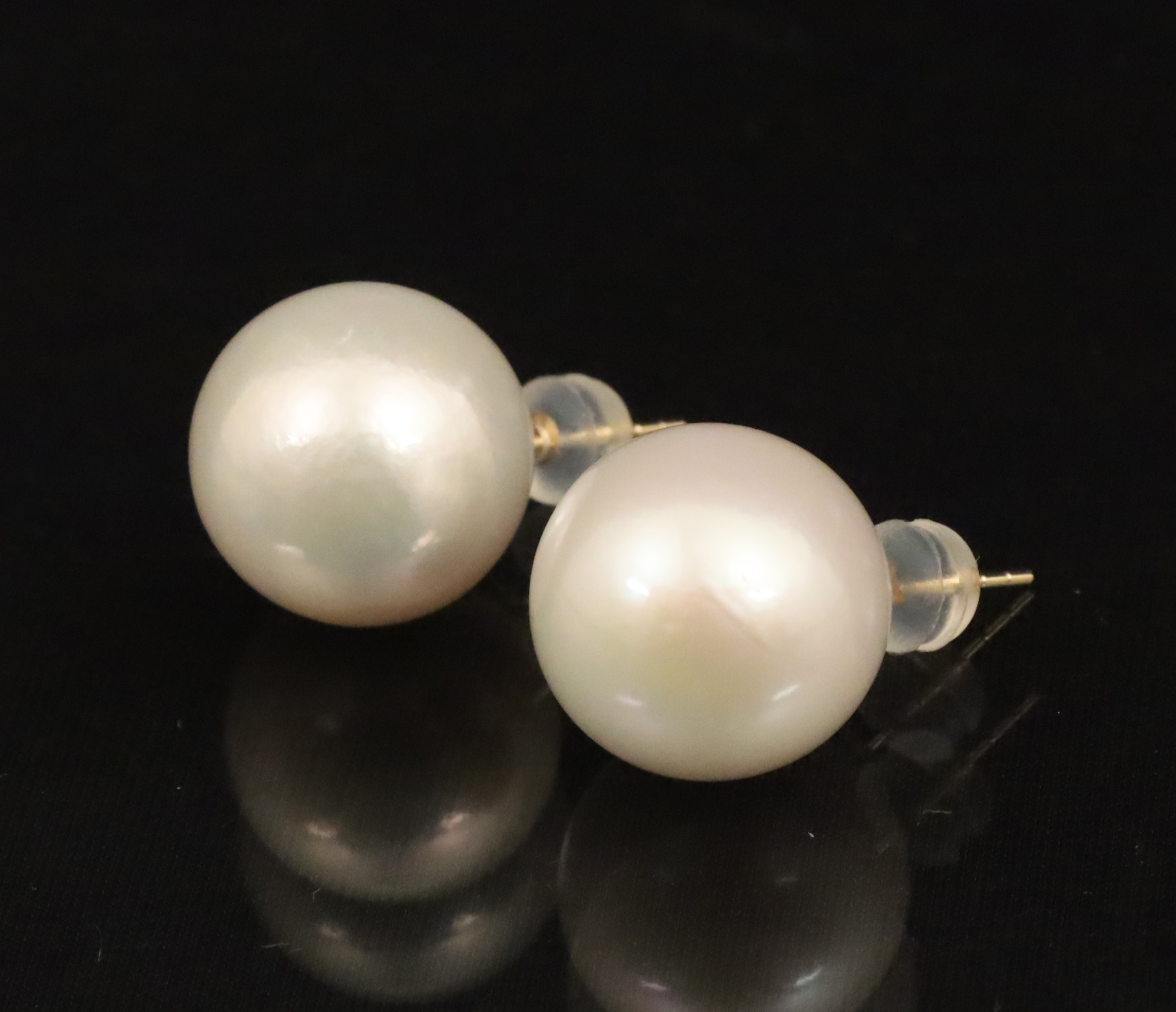 PR. OF NATURAL 14MM PEARL STUD