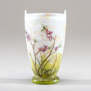 Daum
French, Early 20th Century
Vase
enameled