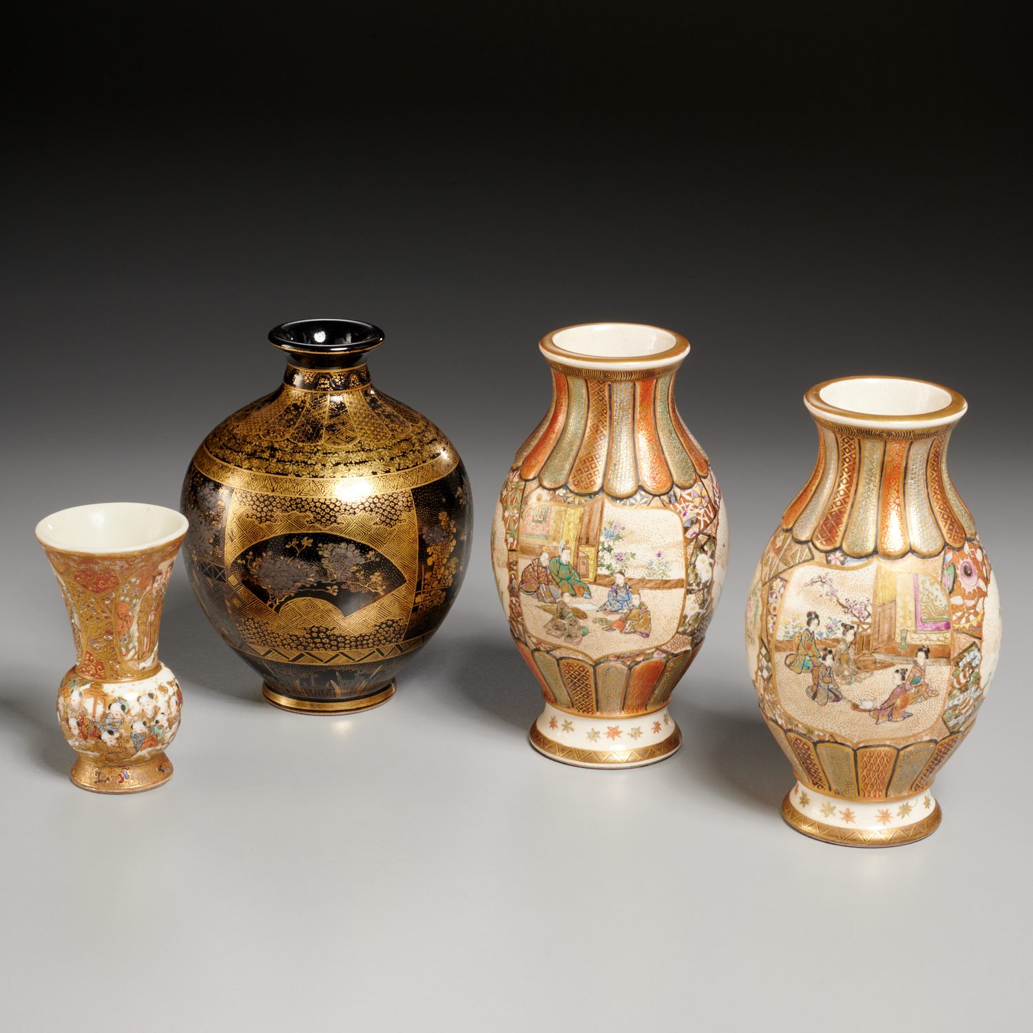  4 JAPANESE SATSUMA VASES 19th 20th 2a5d93