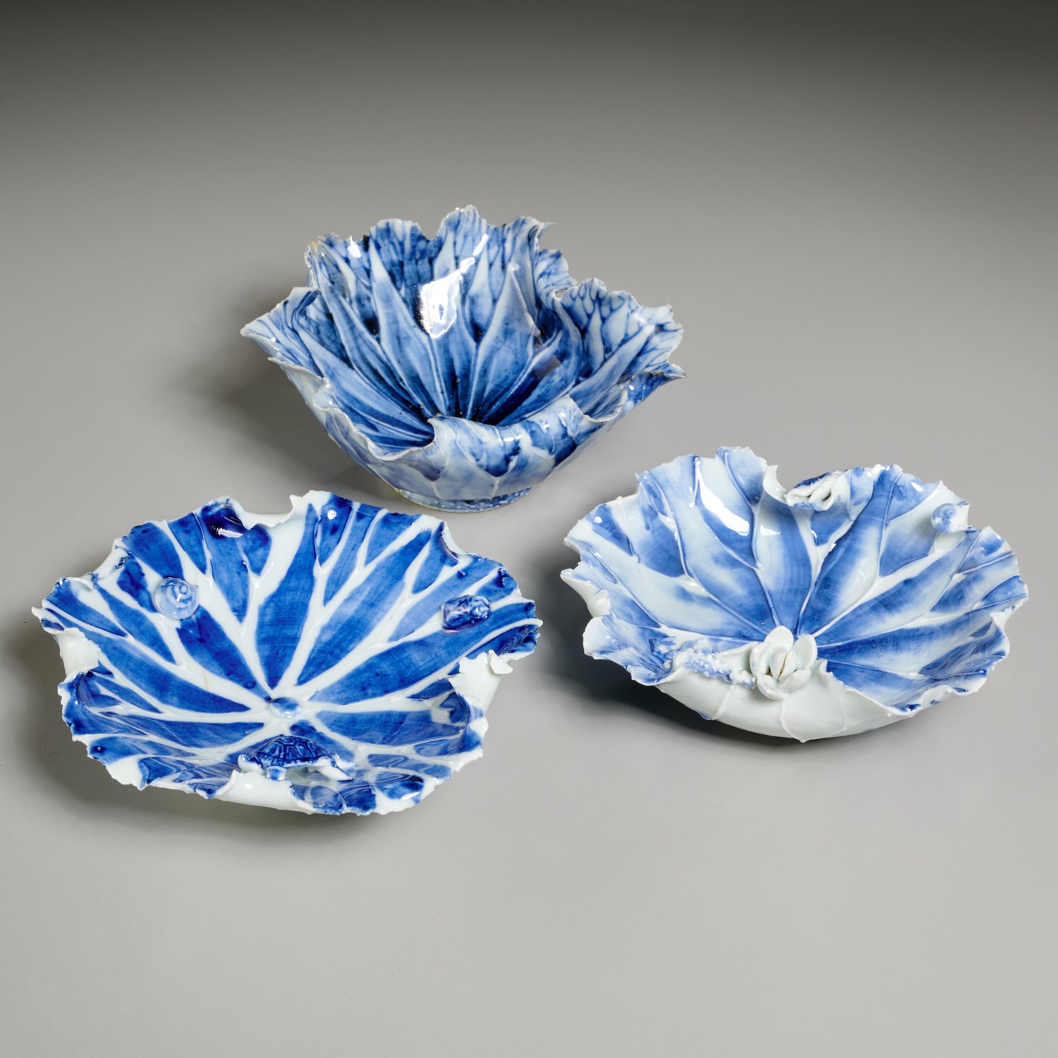 (3) JAPANESE BLUE AND WHITE LEAF BOWLS