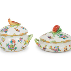 Two Herend Queen Victoria Porcelain 2a5dc8