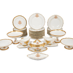 A French Porcelain Dinner Service
Hache,