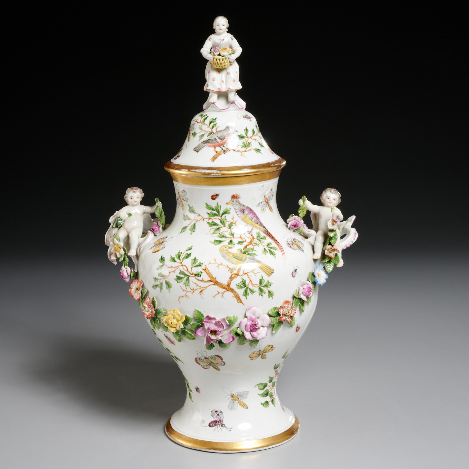 MEISSEN STYLE GILT ENAMELED PORCELAIN 2a5ef4