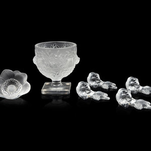 A Lalique Elisabeth Vase, Anemone