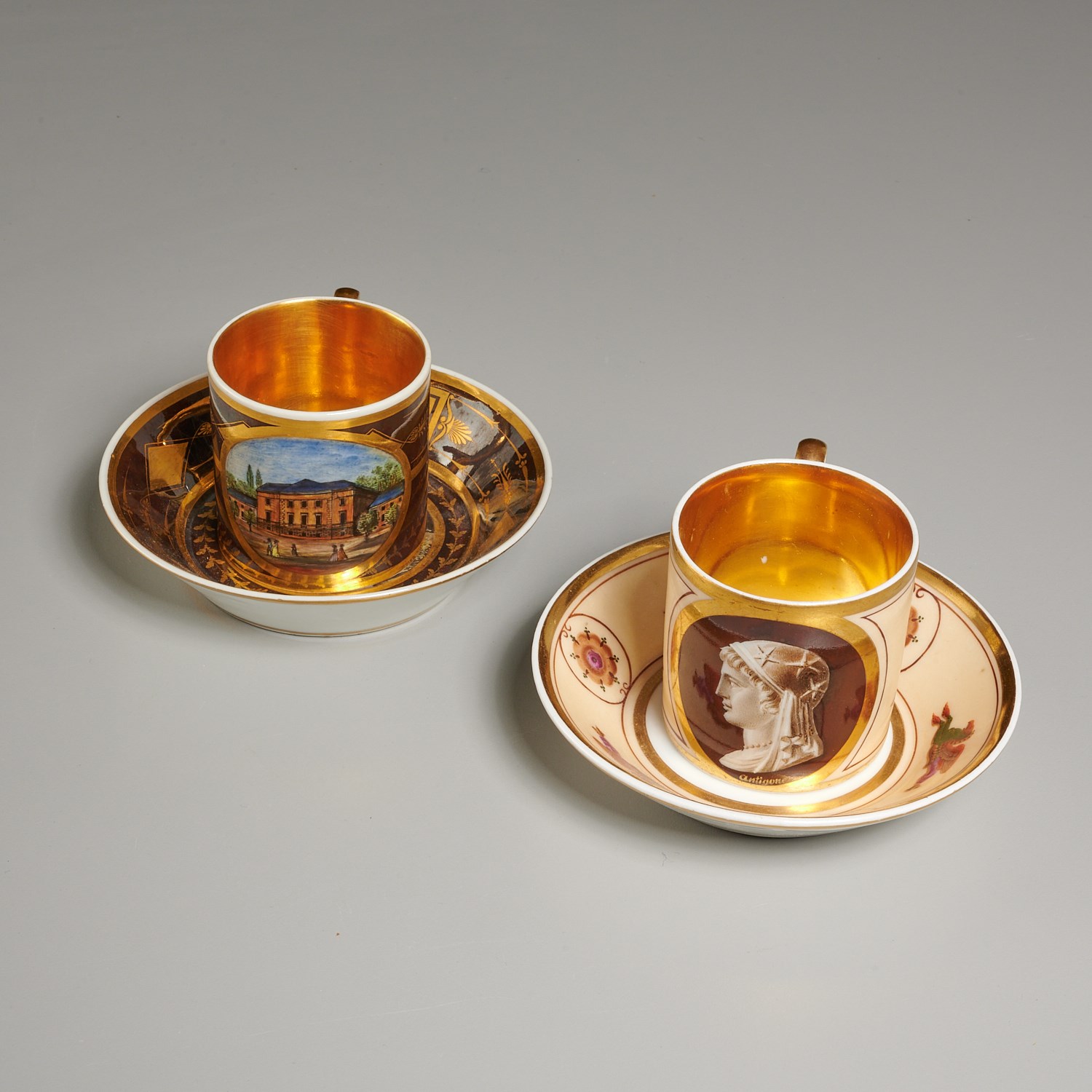 PAIR LOCRE RUSSINGER TEACUPS 2a5fea