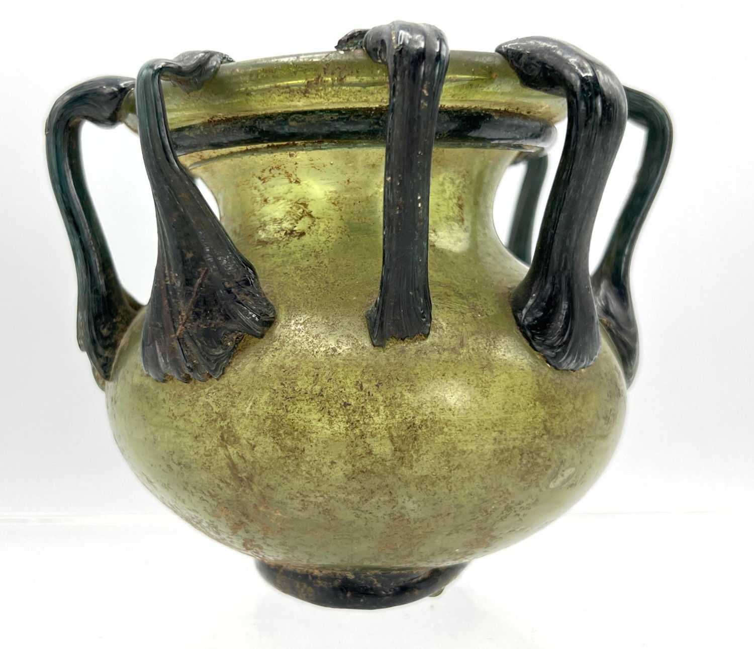 Dark green Squat vessel with 8 2a629f