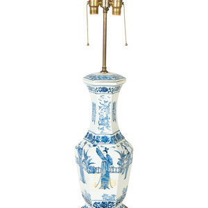 A Chinese Export Porcelain Vase