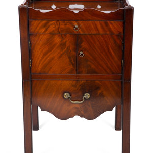 A George III Style Figured Mahogany 2a6b21