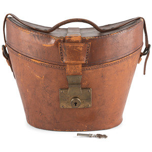 A Leather Top Hat Carrying Case Late 2a7b3e