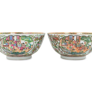 A Pair of Rose Medallion Porcelain 2a7e56