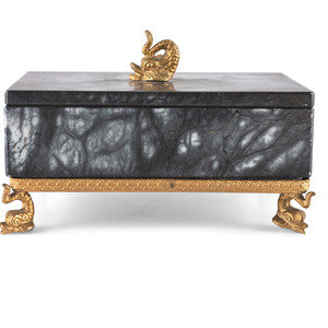 A Gilt and Black Onyx Box with 2a8017