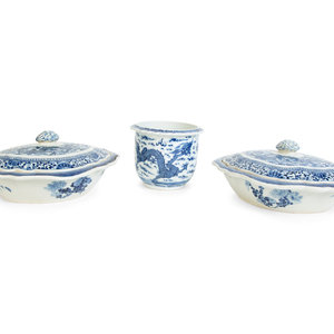 Two Chinese Blue and White Porcleain 2a8204