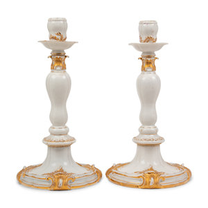 A Pair of Meissen Porcelain Candlesticks 20th 2a88cb