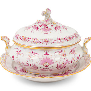 A Meissen Porcelain Tureen and