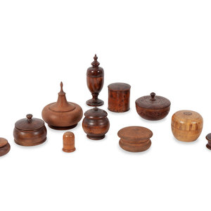 A Large Collection of Lidded Treenware 19th 2a7419