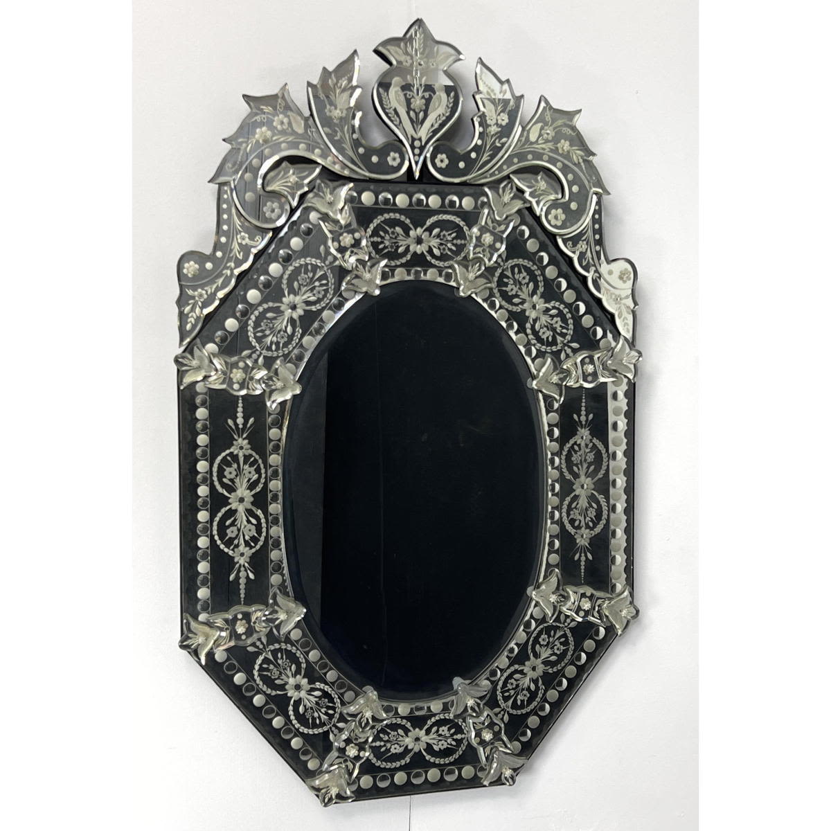 MIRROR FAIR Venetian style Framed