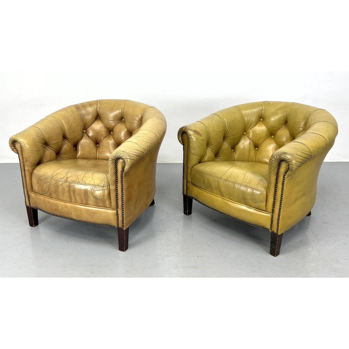 Pr Golden Tan Leather Chesterfield 2a779f