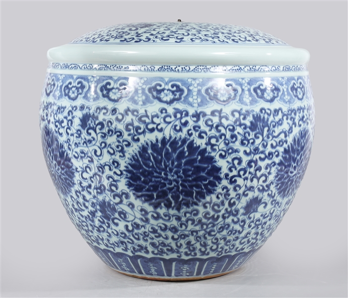 Large Chinese covered flow blue