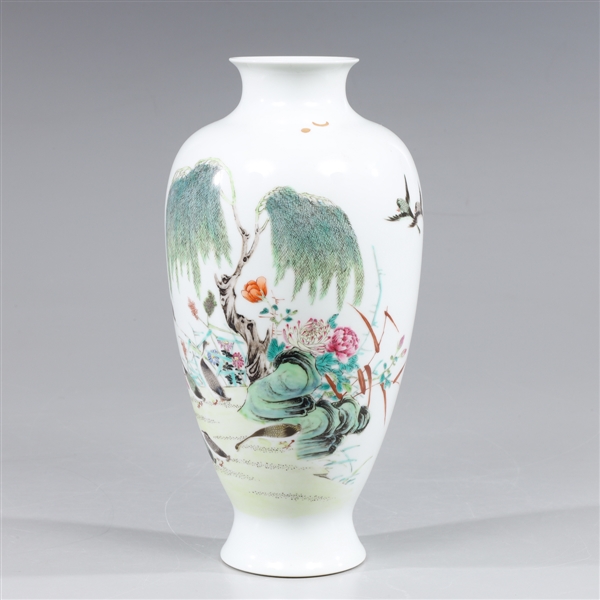 Finely detailed Chinese enameled 2aa693