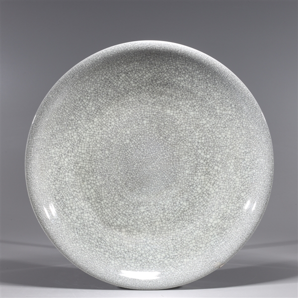 Chinese crackle glazed porcelain charger;