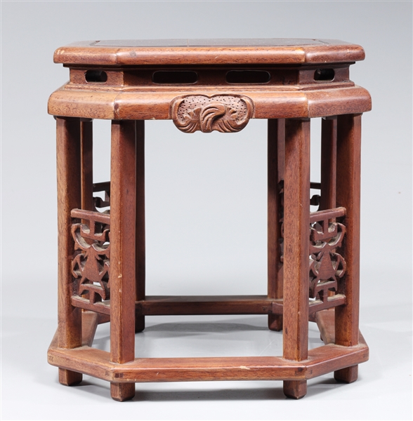 Vintage carved Chinese plant stand 2aa6d1