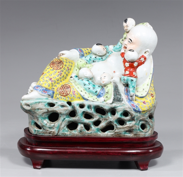 Antique Chinese porcelain reclining 2aa6e6