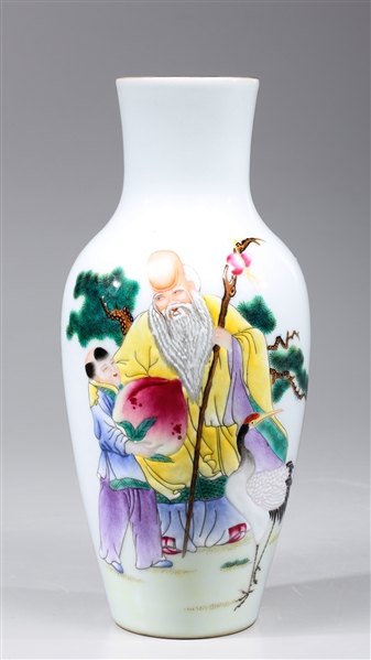 Chinese enameled porcelain vase 2aa701