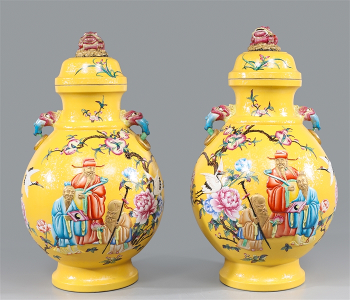 Pair large and elaborate Chinese