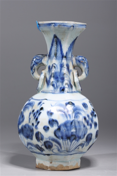 Chinese blue and white porcelain 2aa7ba