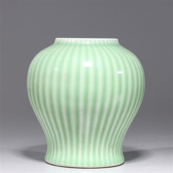 Chinese celadon glazed porcelain 2aa7c4