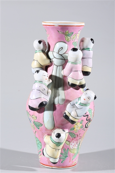 Chinese famille rose enameled porcelain 2aa8de