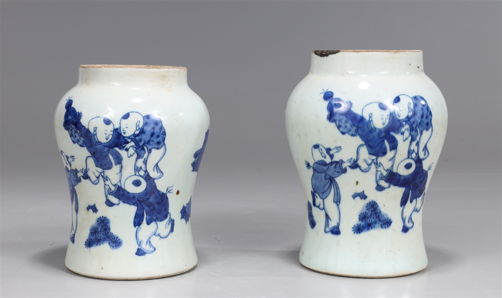 Two Chinese blue and white porcelain 2aaa3c