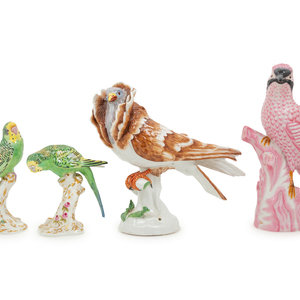 Four Painted Porcelain Bird Figures 20th 2aad28