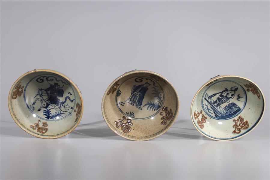 Group of three Chinese porcelain bowls,