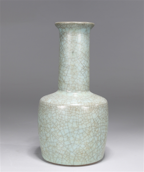 Chinese crackle glazed guan type