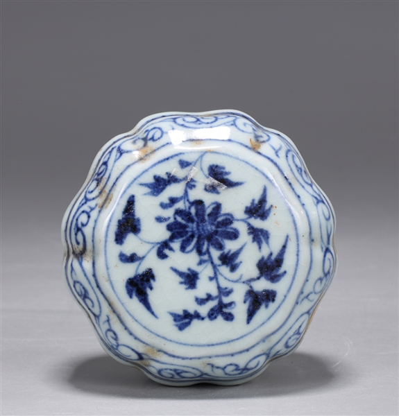 Chinese blue and white porcelain 2aae8f