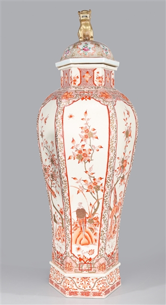 Chinese red and white covered porcelain 2ab009