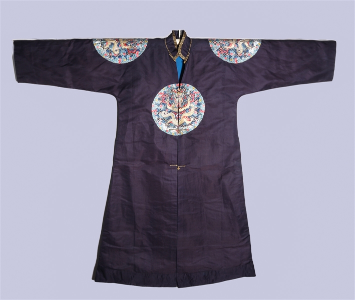 Chinese embroidered silk robe with 2ab086