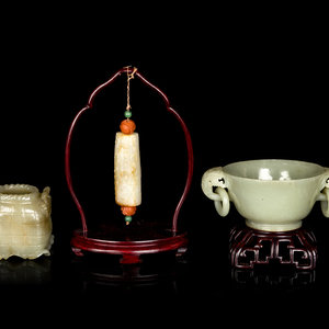 Three Chinese Jade Articles comprising 2ab607