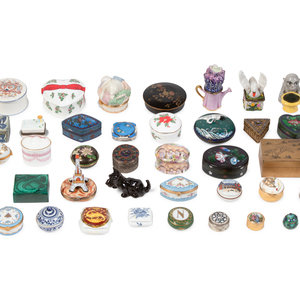 A Collection of Porcelain and Enamel 2a92c6