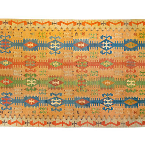 A Kilim Wool Rug
(Turkey, Mid 20th