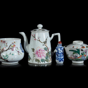 Four Chinese Porcelain Wares comprising 2a9a8b